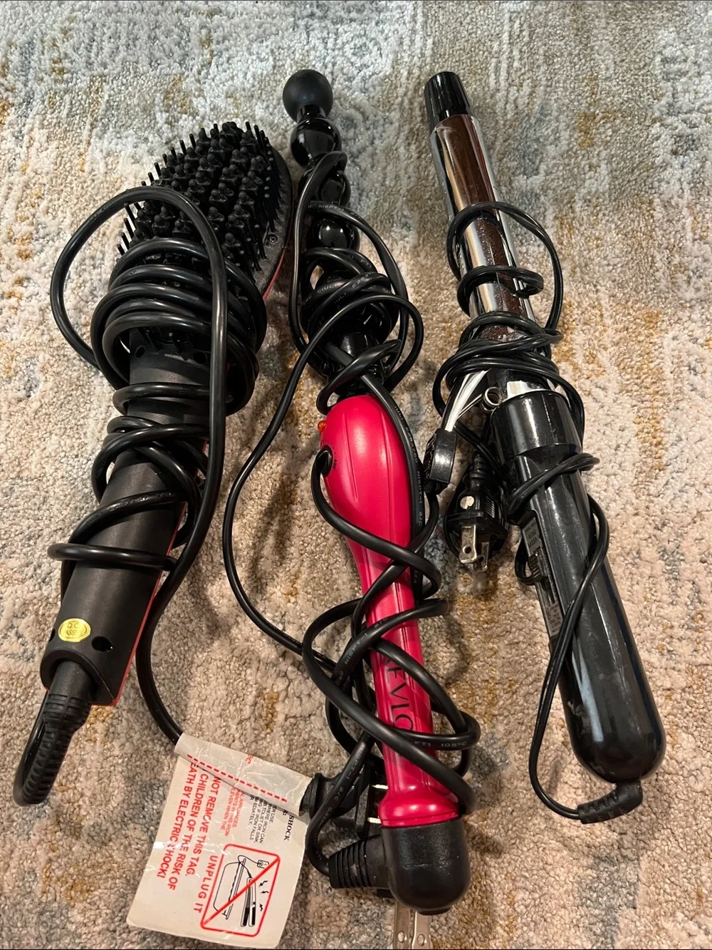 Lot of hair hot tools Hair Styling Set - Curling Iron and Brush z20